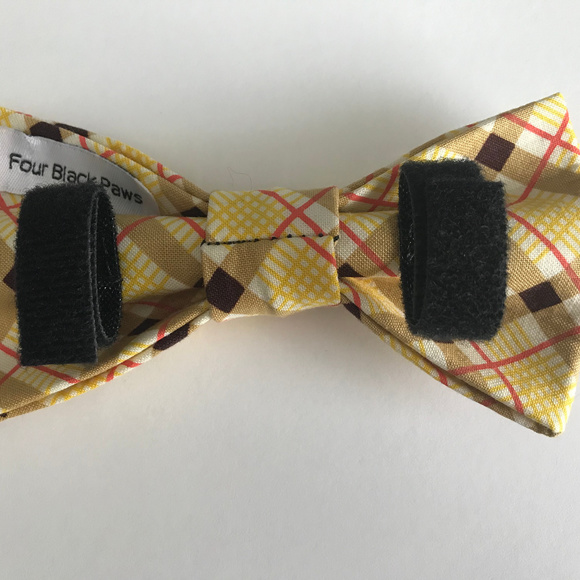 Dog/Cat Bow Tie Yellow Plaid Velcro - Picture 3 of 3